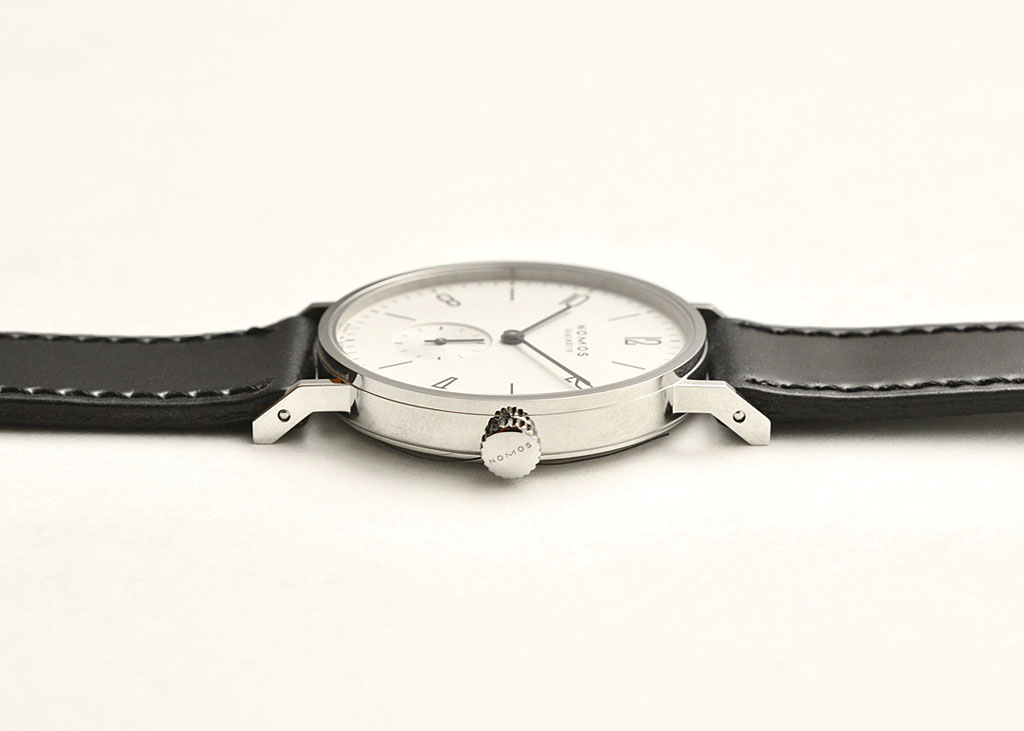 Nomos Tangente Seitenansicht