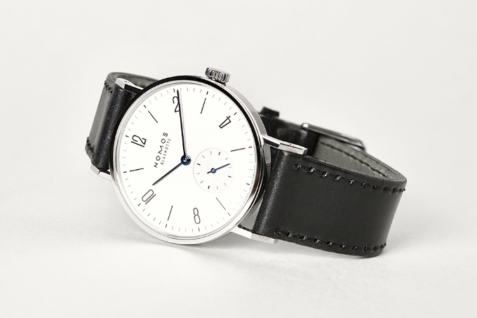 Nomos Tangente